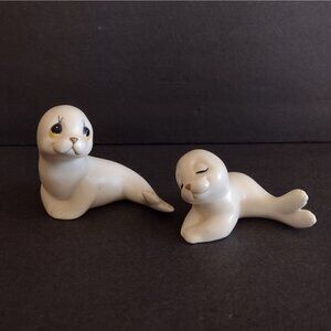 Vintage Oxford Mexico Pair Of Ceramic Mother & Pup White Seal Figurines Big Eyes